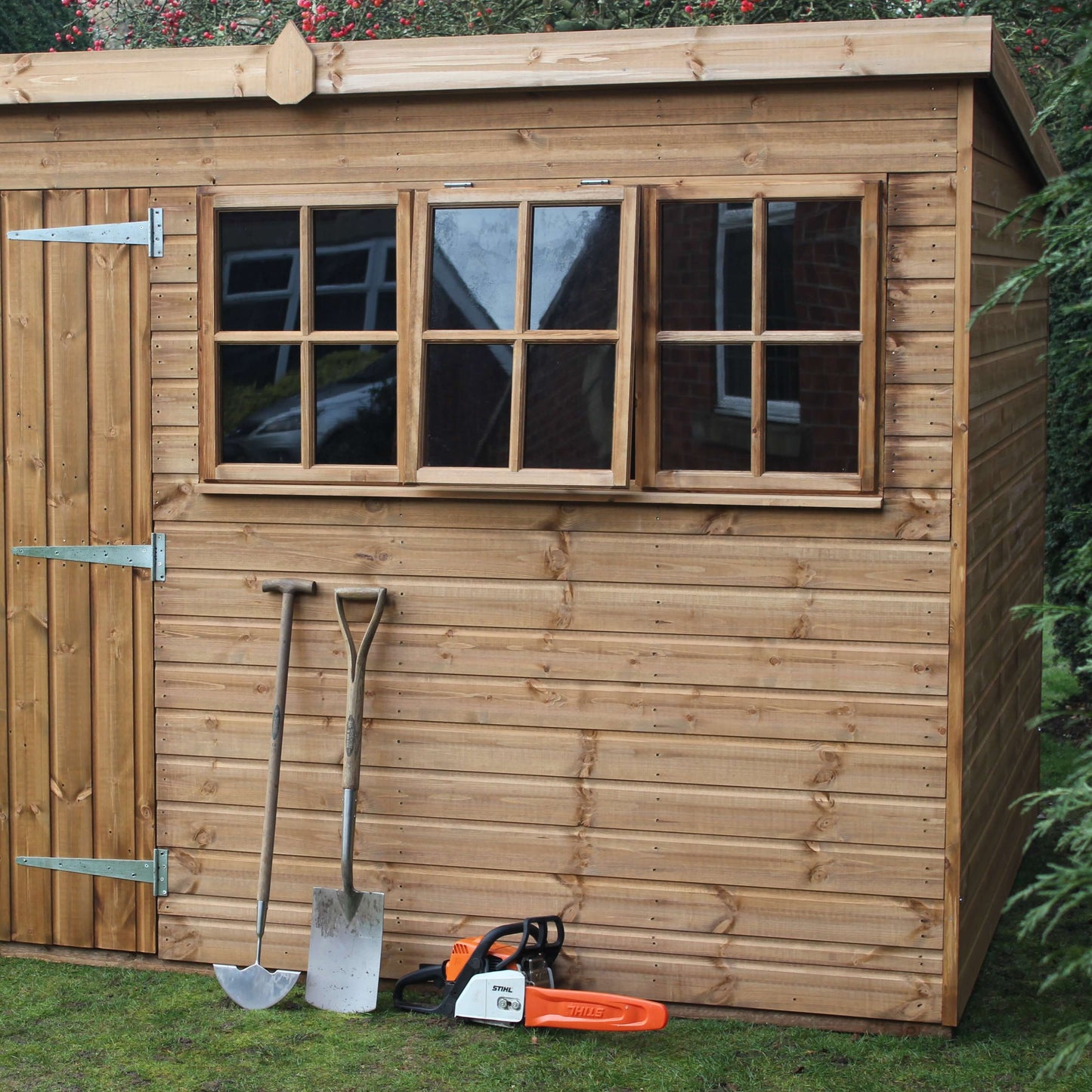 Dalby pent heavy duty shed with tools